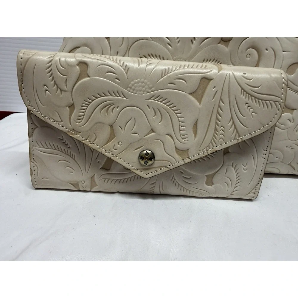Patricia Nash FIORA Dome Satchel PURSE in IVORY TOOLED & FREE WALLET NWOT!
